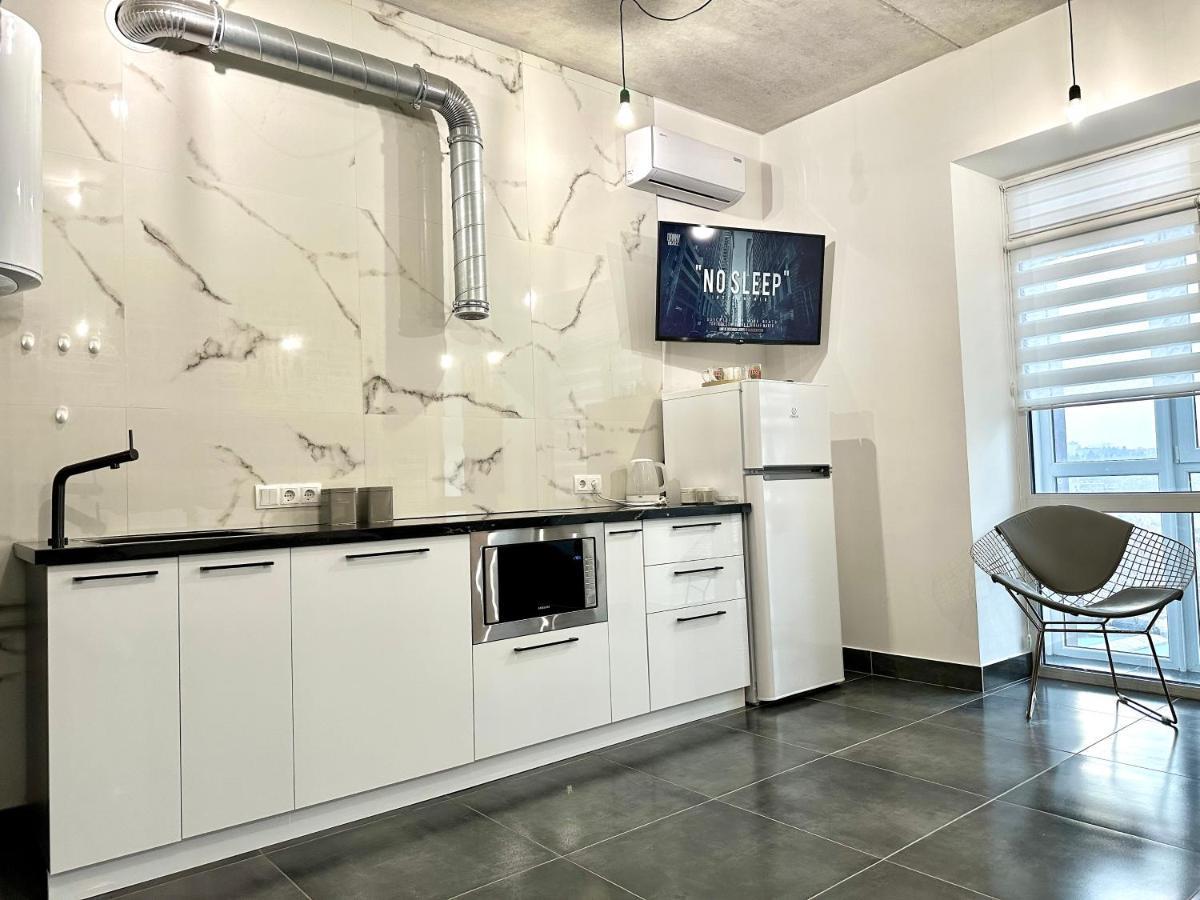 Designer Apartments In The City Center Rivne Kültér fotó