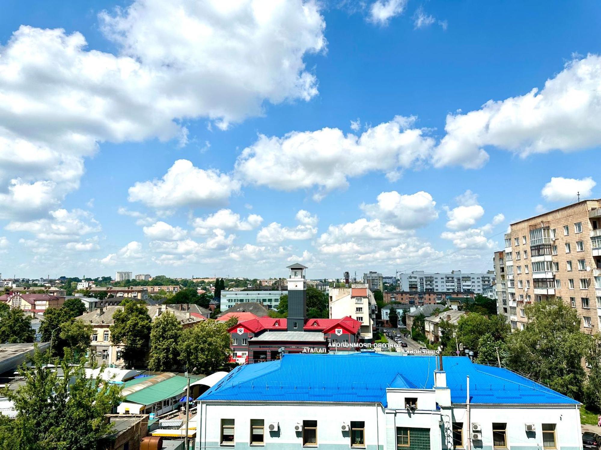 Designer Apartments In The City Center Rivne Kültér fotó