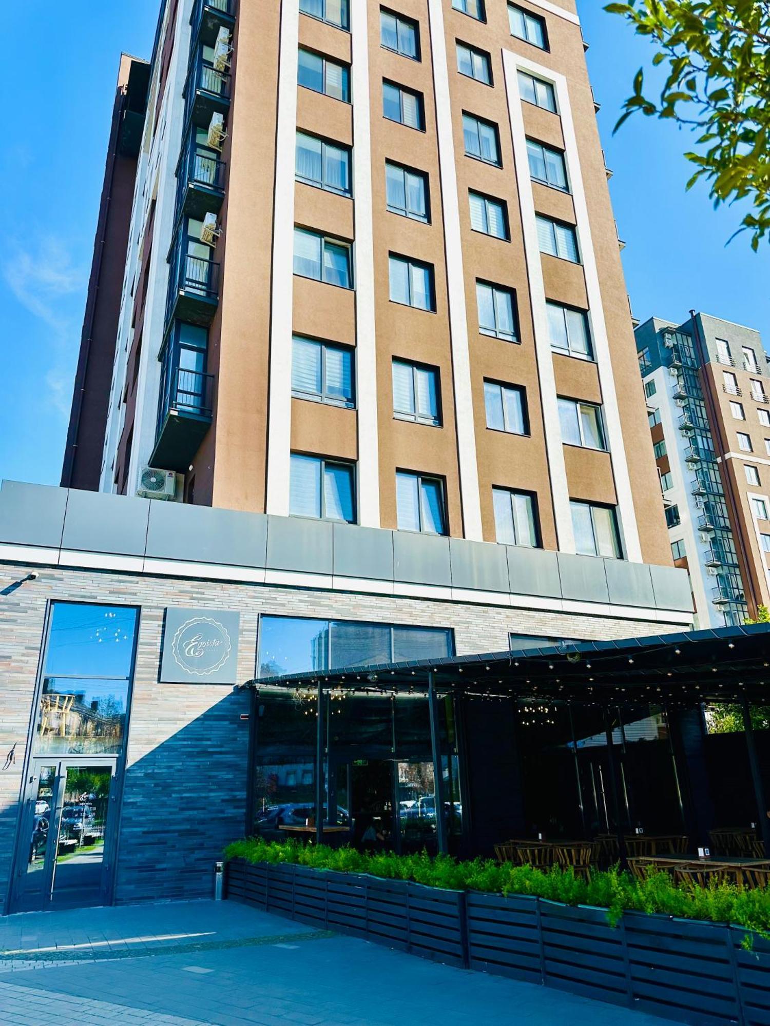 Designer Apartments In The City Center Rivne Kültér fotó