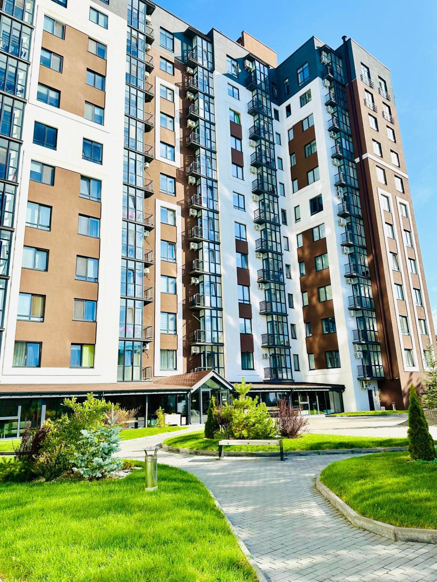 Designer Apartments In The City Center Rivne Kültér fotó
